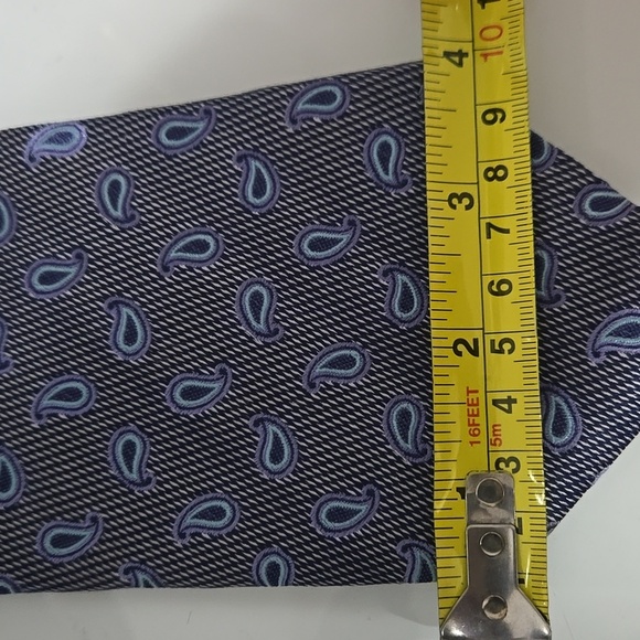 ERMENEGILDO ZEGNA 100%  silk paisley tie. Made in Italy - Picture 8 of 8